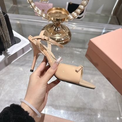 【Miu Miu】走秀新款2026春夏新款罗马小猫跟 凉鞋