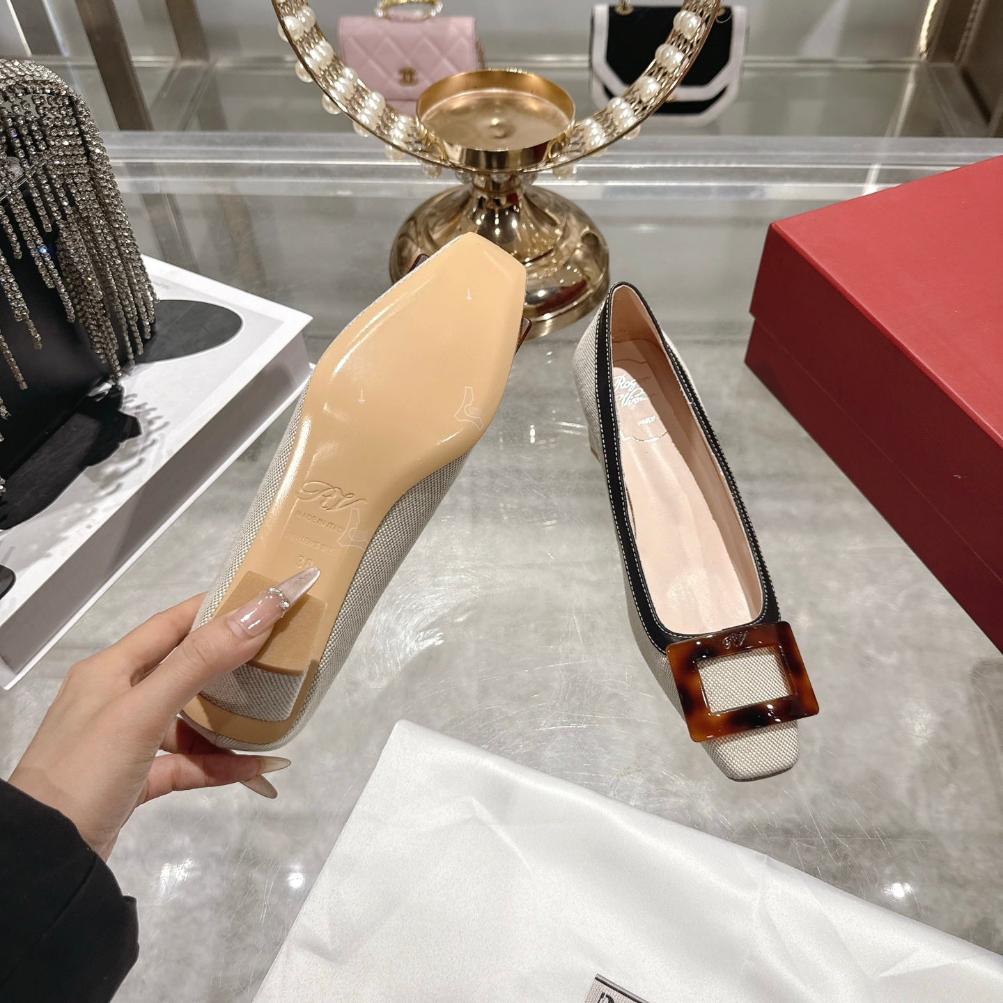 【RV】新款方扣方头凉鞋