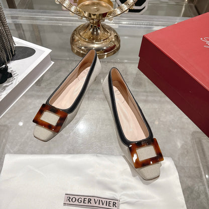 【RV】新款方扣方头凉鞋