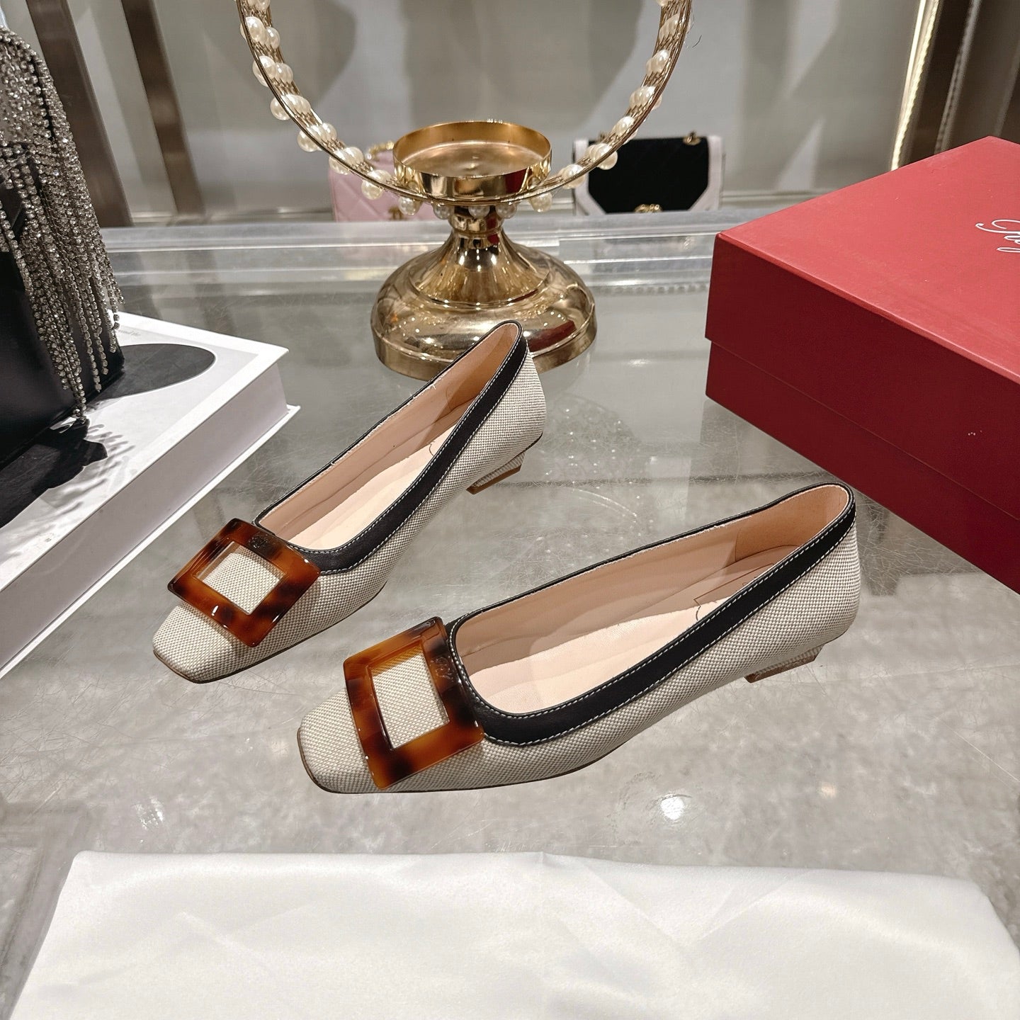 【RV】新款方扣方头凉鞋