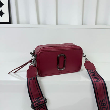 2025 New Minimalist Fashion Crossbody Bag - European American Style Camera Bag for Women, Single Shoulder Armpit Bag Lightweight