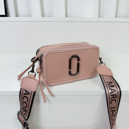 2025 New Minimalist Fashion Crossbody Bag - European American Style Camera Bag for Women, Single Shoulder Armpit Bag Lightweight